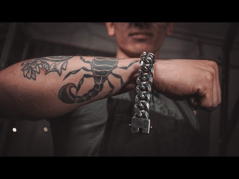 Cuban silver chain made in an unusual way