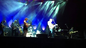 Mark Knopfler (with Ruth Moody) "I Dug Up A Diamond" live in Caen, France - Privateering Tour 