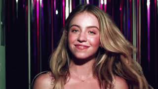 miles by SZA but you're in an empty arena