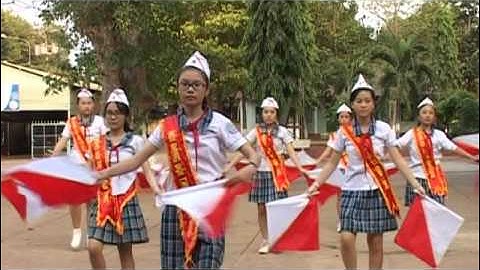 Đồng diễn Semaphore chào mừng 75 năm thành lập Đội TNTP HCM