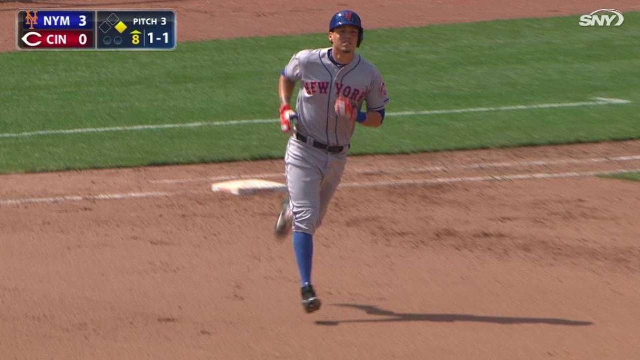 NYM@CIN: Flores extends lead with a pinch-hit homer - YouTube