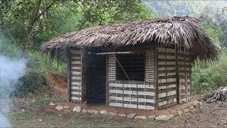 Primitive Skills: Use the stone ax to make the primitive Hut (primitive technology skills) Part 1