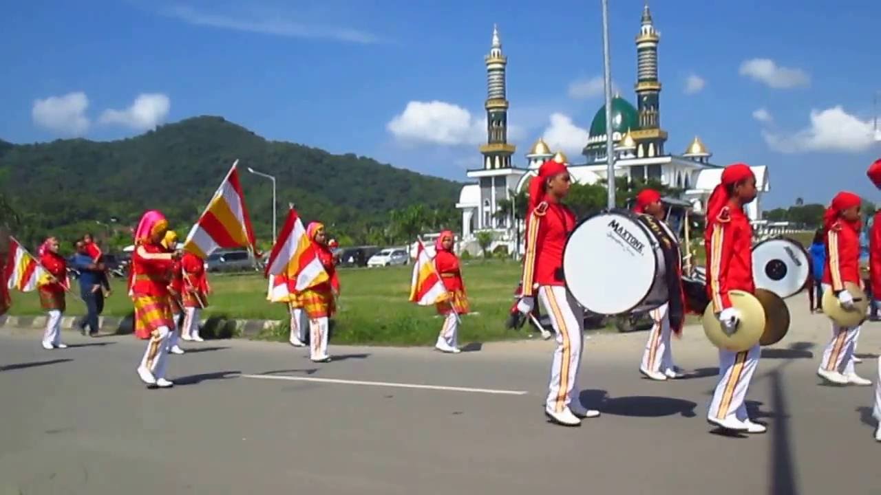 MTsN SUMBAWA MARCHING BAND  2015