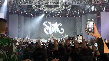 KONSER SLANK  DI PRJ KEMAYORAN  PENONTON MEMBLUDAK