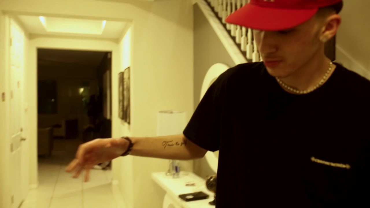 Dom Corleo - Ball Like I’m Kawhi In Milwaukee (Prod. Gxup0) [dir. @karasuisalive]