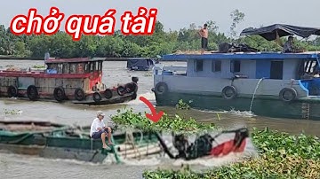 Sà lan chở quá tải cố gắn vượt cống 