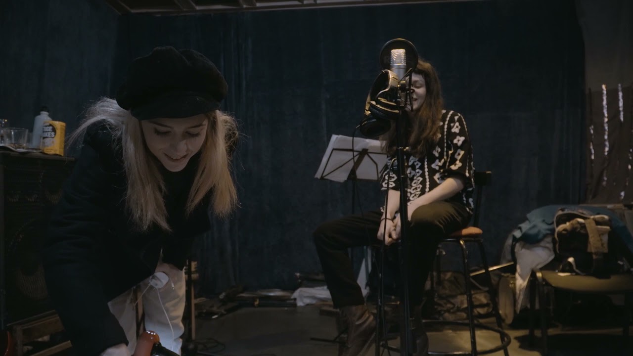 Crimson Velvet - "Рапсoдия в три" - ленти от процеса