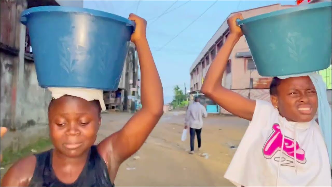 Gloria et La Villageoise de Luxe Épisode05