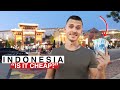 Trying Indonesian Streetfood - What can $10 get in Jakarta?(martabak,haircut...)