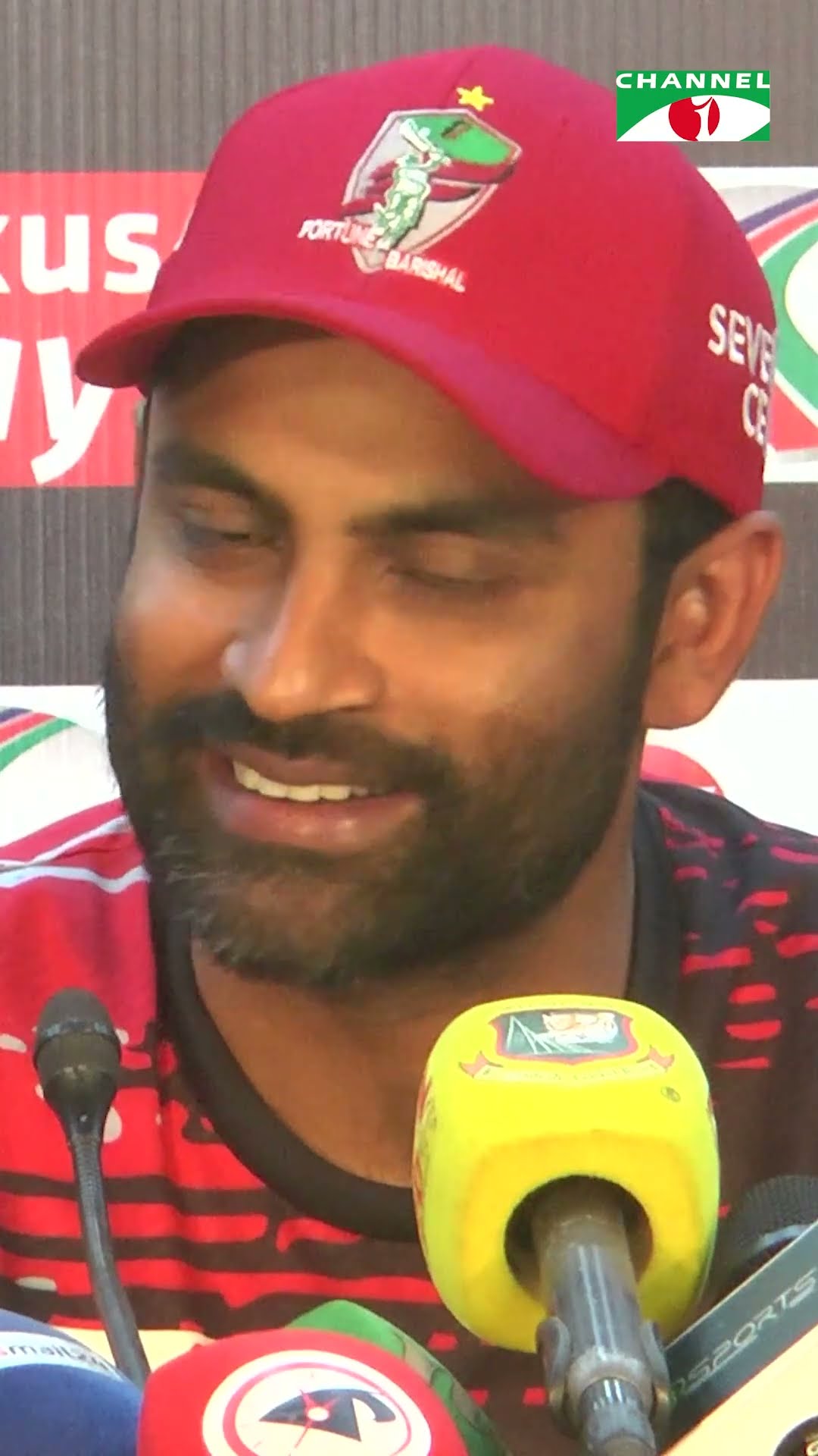 নিজের ব্যাটিংয়ের সময় চিটাগং কিংস সমর্থন যেভাবে পেতে চান তামিম #shorts