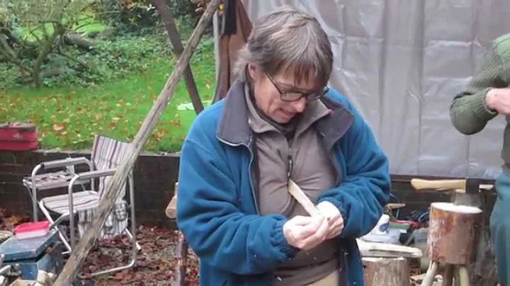 Spoon carving tutorial with Jill Swan and APT Kent...
