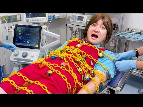 [Skits] Mom has been captured! Escape from the shady doctor's giant syringe! If we don't break he...