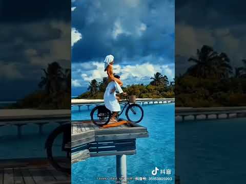 비키니 오토바이녀 외국버전 ㅋㅋㅋㅋㅋ