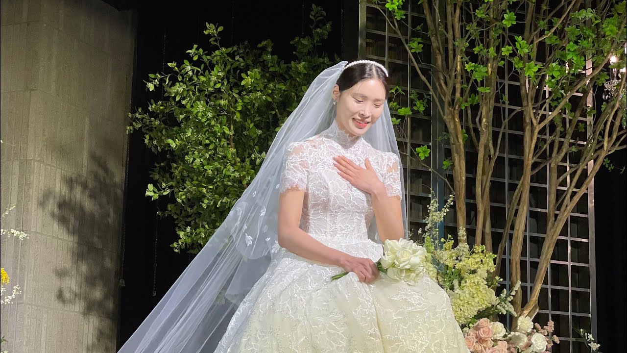 [신부혼자입장] 당당하고 우아하게 혼자 입장, 포레스텔라-angel 입장곡 추천, 케이크 촛불 컷팅식, 플라워 샤워까지 완벽했던 결혼식💖