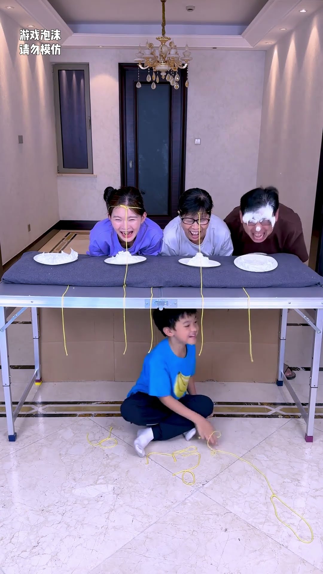 Pull The Rope Challenge To See Who Is The Lucky One At The End~#Funnyfamily #Partygames #Funny