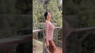 Cantiknya Maria Vania Pake Kebaya