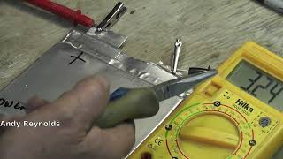 Lithium LFP pouch drop test, testing the current and voltage stability