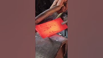 BLACKSMITH  MAKING KNIFE #SHORTS #YOUTUBE #FIRESMITH06 #METALWORK #FORGRE #BLACKSMITHING #ARTISAN