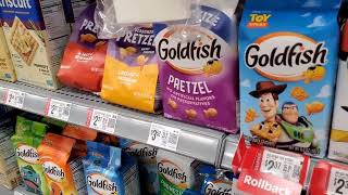 WOW! ASMR! *BEST BUDGET CRACKERS AT WALMART FOR EVERY SNACKS LOVER!* #asmr #amazing #snacks 