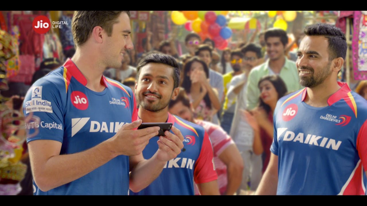 Royal Challengers Bangalore Vs Delhi Daredevils connected by 