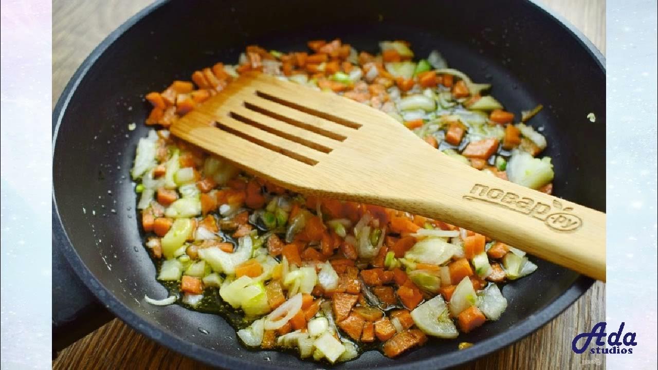 Пассеровка и припускание. Пассированные овощи. Пассерованные овощи. Лаханоризо по-гречески классический рецепт. Пассировка картофеля.