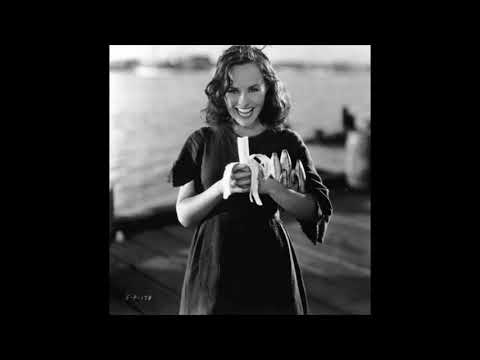 I Can't Get Started - Bunny Berigan & His Orchestra (1937)