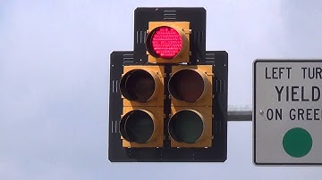 Siemens Doghouse Traffic Light