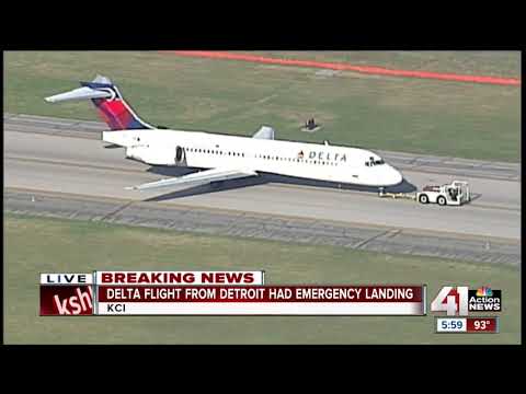 Delta flight lands at KCI after reported engine problems