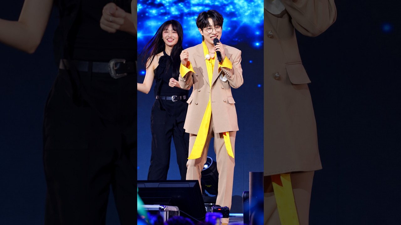 안성훈 성형했나~~ ㅋㅋㅋ 점점점점~~ 더 멋있어 지는 걸~~~ #안성훈 #좋다 #당진해나루고구마축제