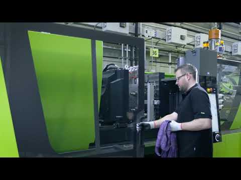 Mold Changing Tie Bar Less Injection Molding In Two Minutes