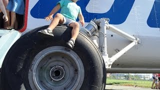 VLOG. Тюмень Шоу самолетов Плеханово День рождения ЮТэйр Utair VLOG. Тюмень Шоу самолетов Плеханово День рождения ЮТэйр Utair