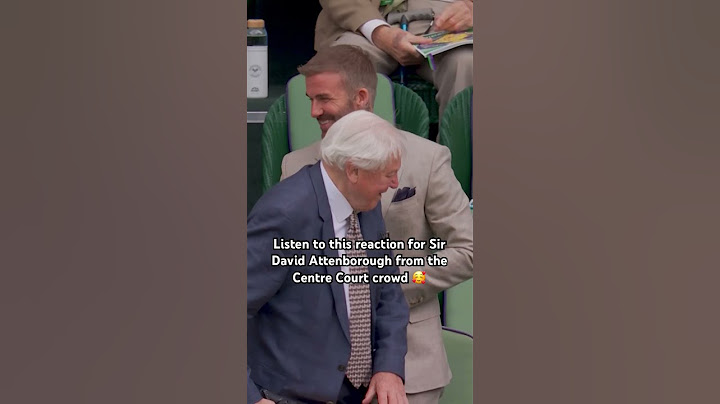 The #Wimbledon crowd rises for Sir David Attenborough 🥹 #Shorts #Tennis