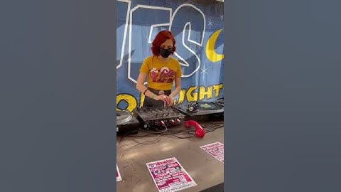 Lydia atómica dj rockabillystyle #activpromarbella #music