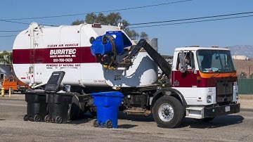 Autocar WX64 - Heil Rapid Rail Garbage Truck