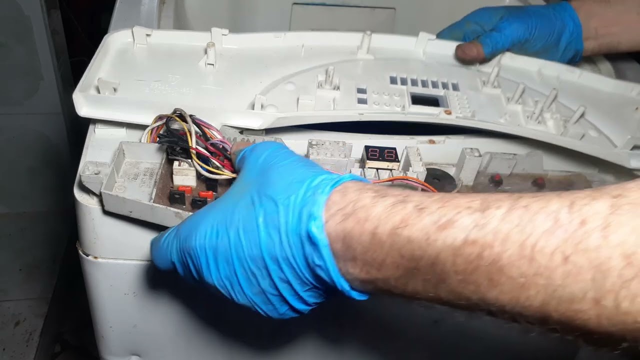 LAVADORA NO LAVA AGITADOR NO GIRA  PERO  CENTRIFUGA