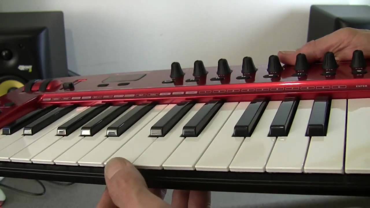 Behringer UMA25S Review 2/8 - YouTube