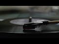 Old vinyl record crackle on loop for 1 hour no futur