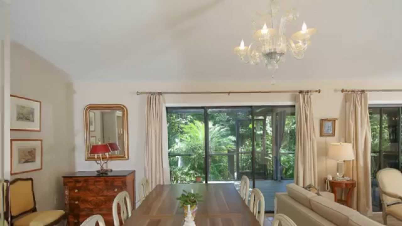 5303 Bent Oak Drive Sarasota Florida 34232 (*Colonial Oaks Home*) for