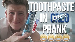 TOOTHPASTE IN OREO PRANK ON MY SISTER!!