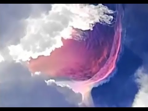 Strange Anomaly in the Sky Over Trinidad