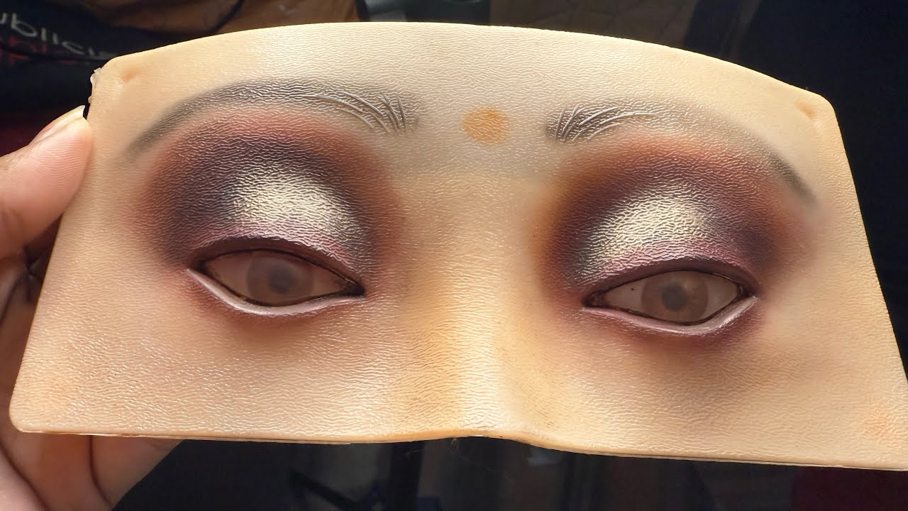 Урок по созданию высокопигментированного смоки-айс на коже манекена | Пошаговое руководство | Glo...