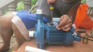 Water pump fitting and air lock releasing | Home life TV
