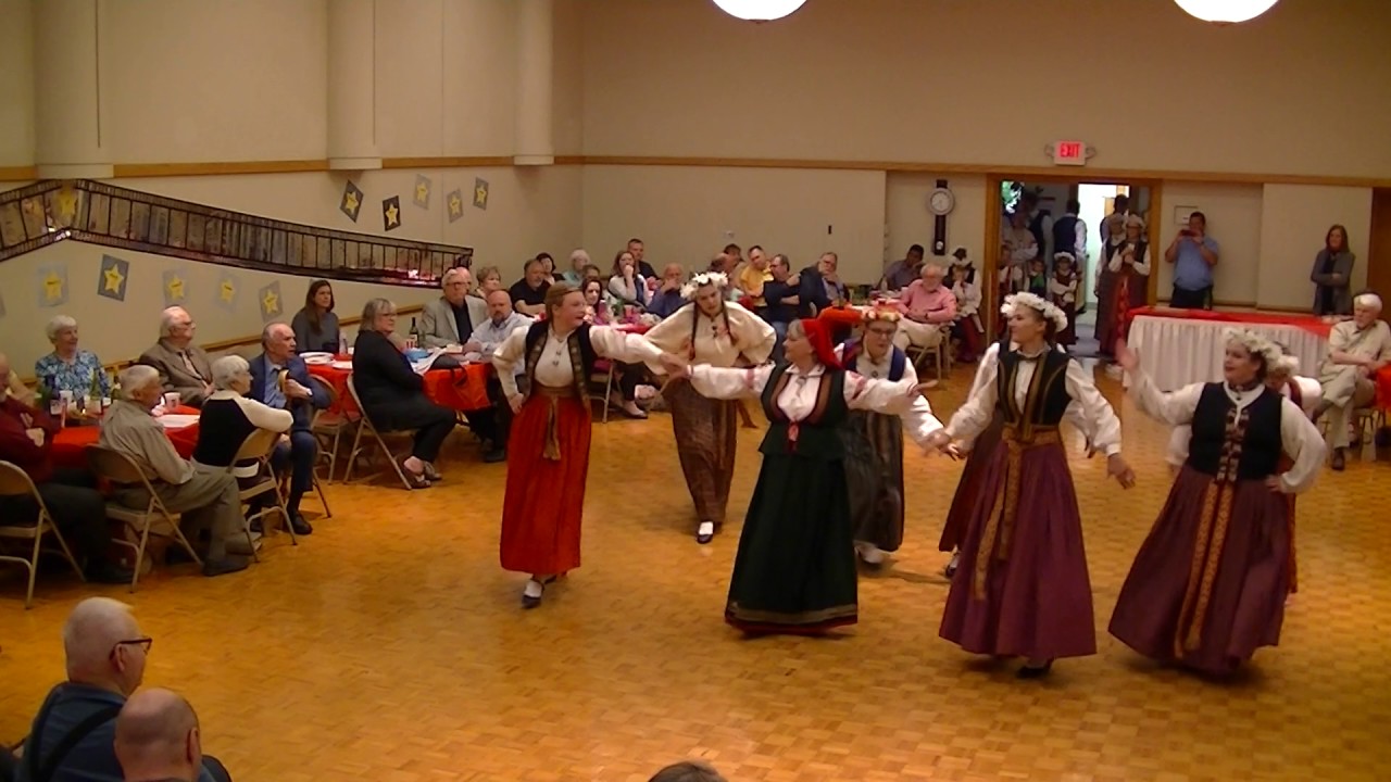 Aglonas Meiteņu Deja