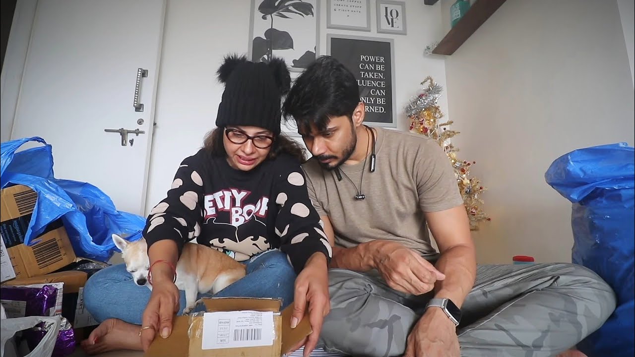GIFT for AMITA arrived from CANADA | Gift Unboxing | Ss Vlogs :-)