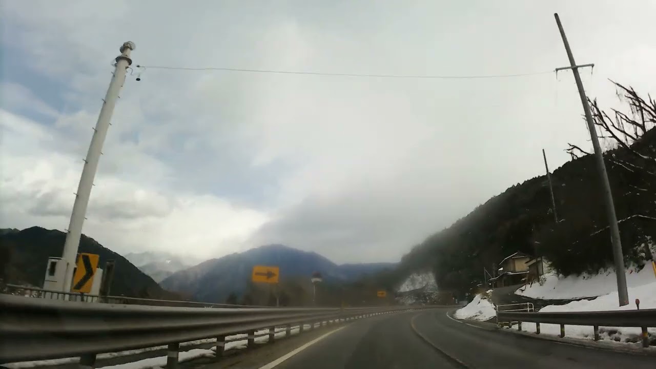 A day with blue skies but lots of clouds【2026】①