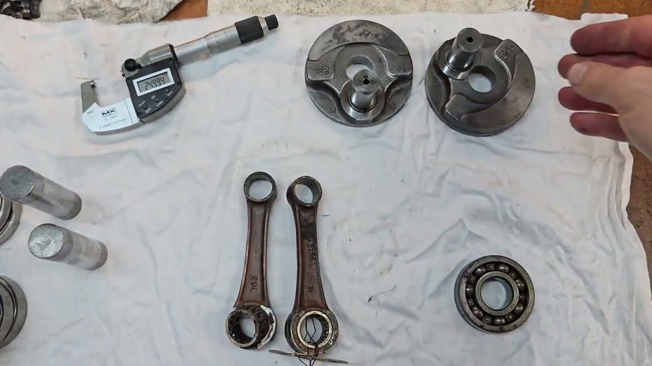 Деталь для восстановления Yamaha RD/RZ, артикул 044. Стоимость нового коленвала.