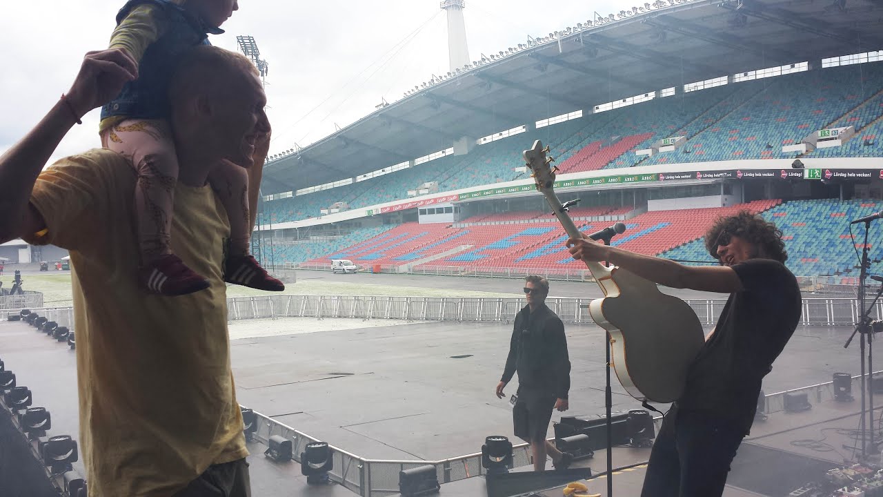 Kapten Röd gästar Håkan Hellström på Ullevi ♨ SamePlateTV #01