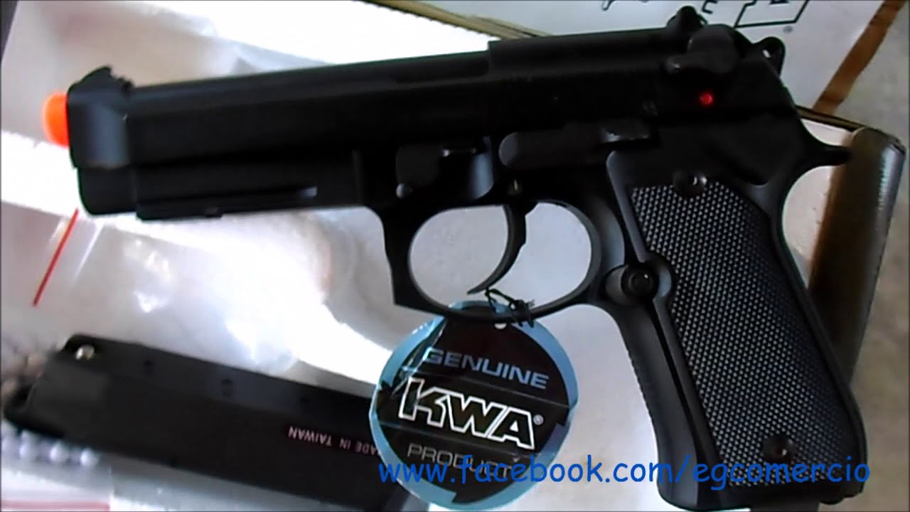 Pistola KWA M9 Tactical de Gas con Retroceso para Airsoft 