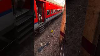 What system does the railway use to keep the entire train stable?#railwaygroupd#train #ralway