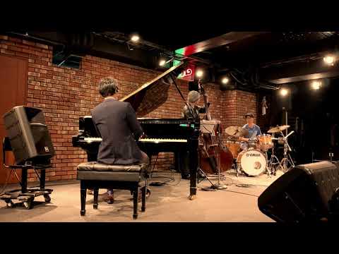 "Complex" Daiki Yasukagawa Trio,Hiroyuki Takubo (p) Manabu Hashimoto (ds)